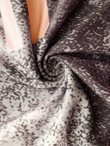 Barbro™ | Moderne ziptrøye med grafisk mønster