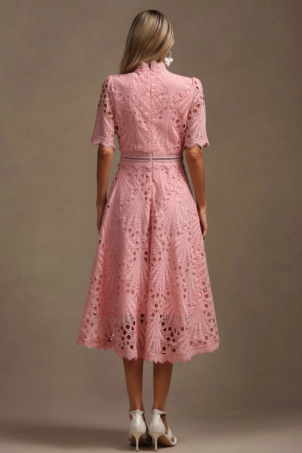 Violette™ | Kjole med Blomstrete Broderi