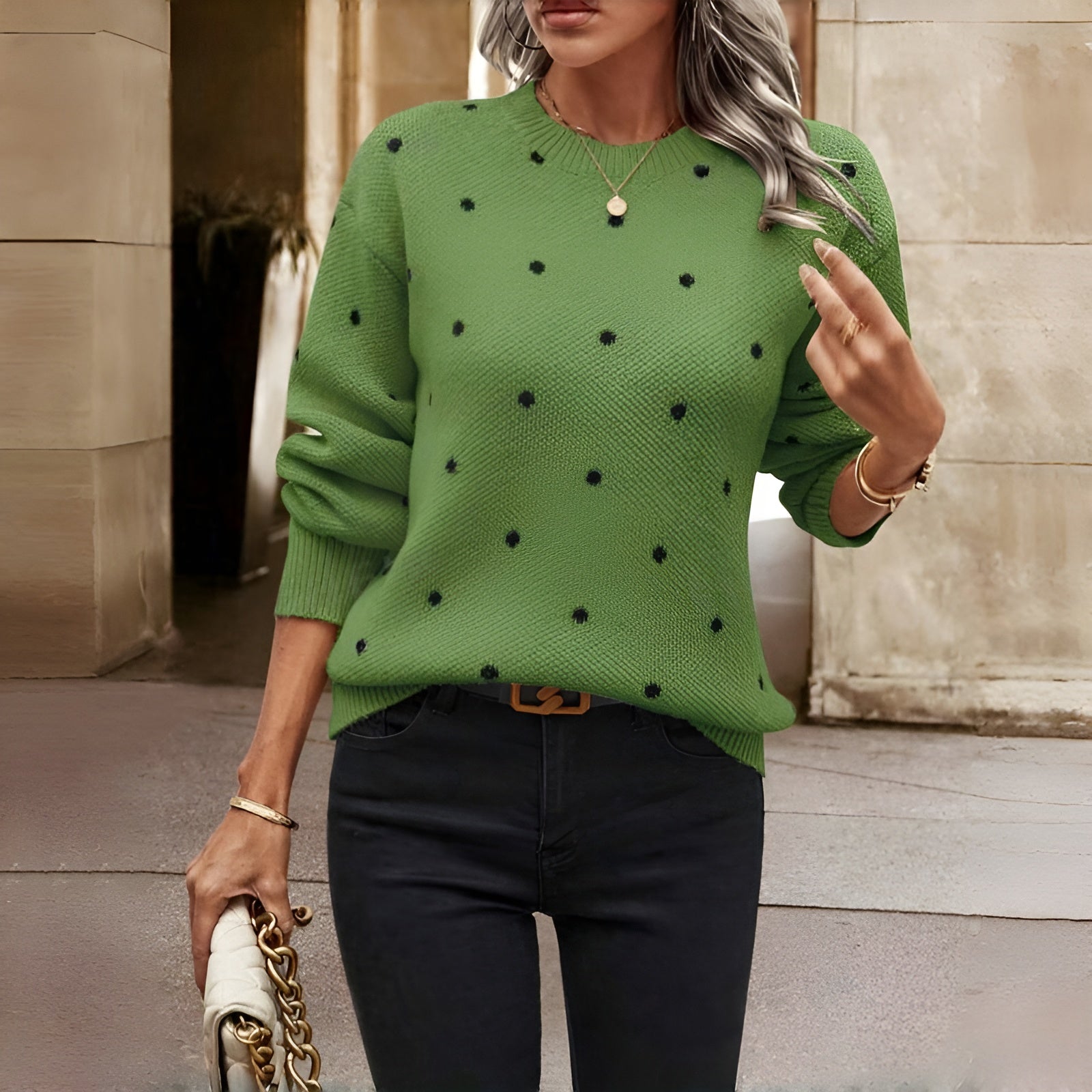 Amy™ | Strikket Genser med Prikker