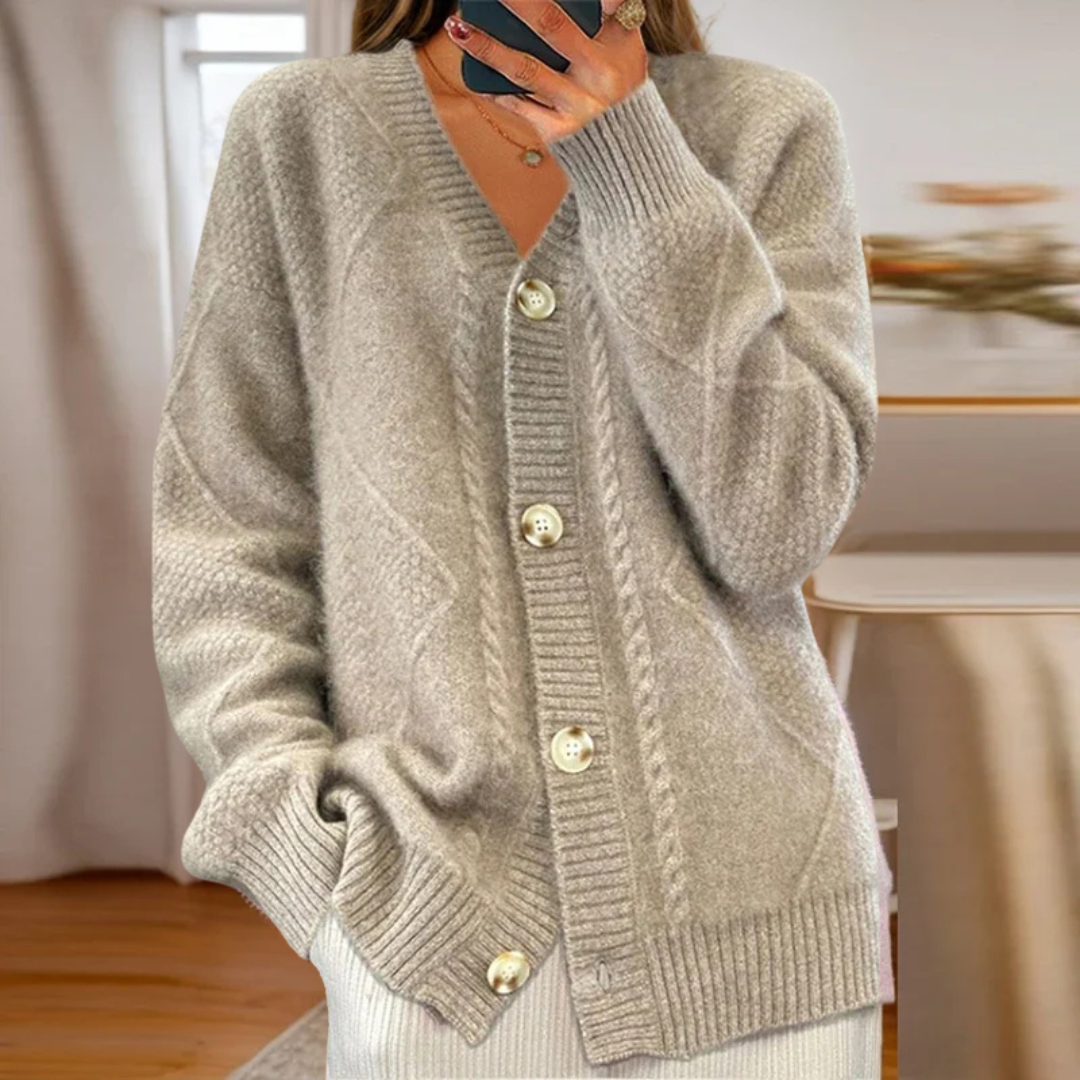 Charlotte™ | Koselig Kabelstrikket Cardigan