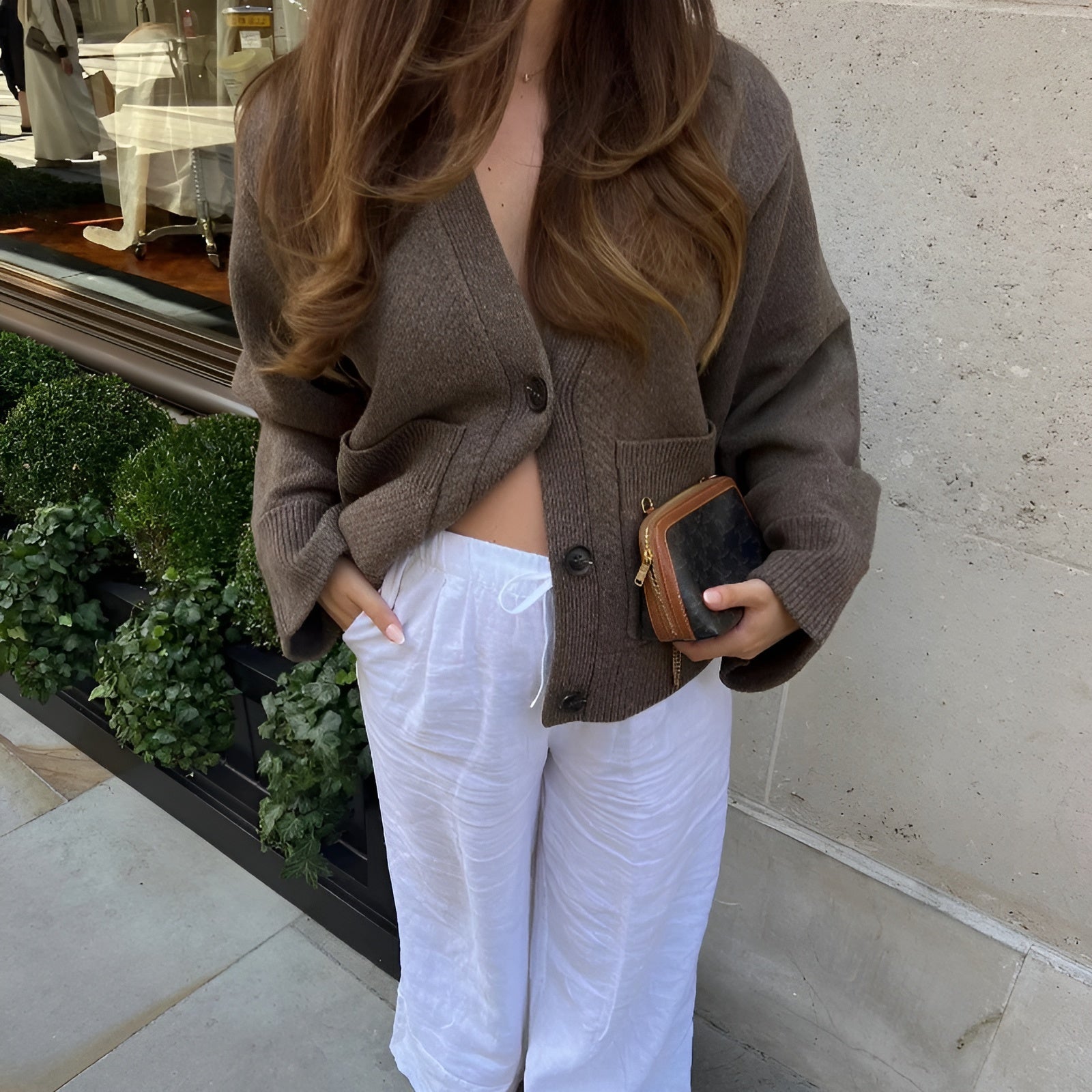 Sara™ | V-hals Vest med Knapper